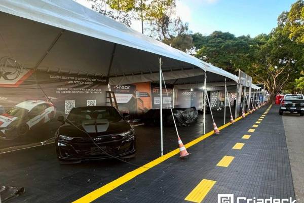 Pisos Pixel Criadeck Reforçam Segurança e Acessibilidade na Stock Car 45 anos em Interlagos.